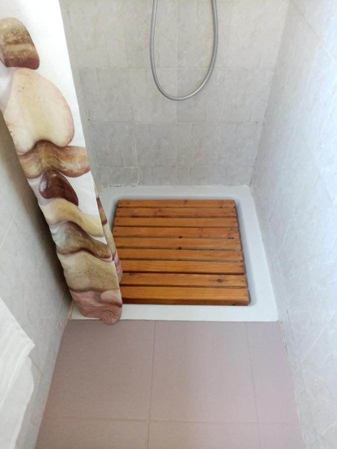 Le Flamant Rose Bed & Breakfast Salin-de-Giraud Exterior photo